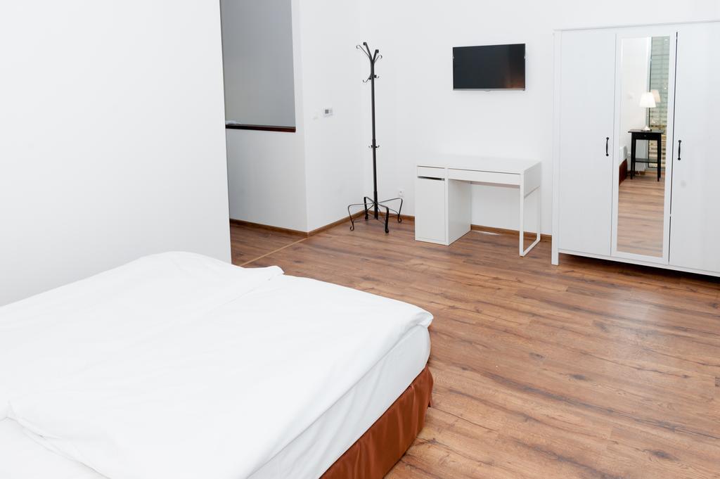 Villa Ladoven Luxusny Apartman 124M2 مارتون المظهر الخارجي الصورة
