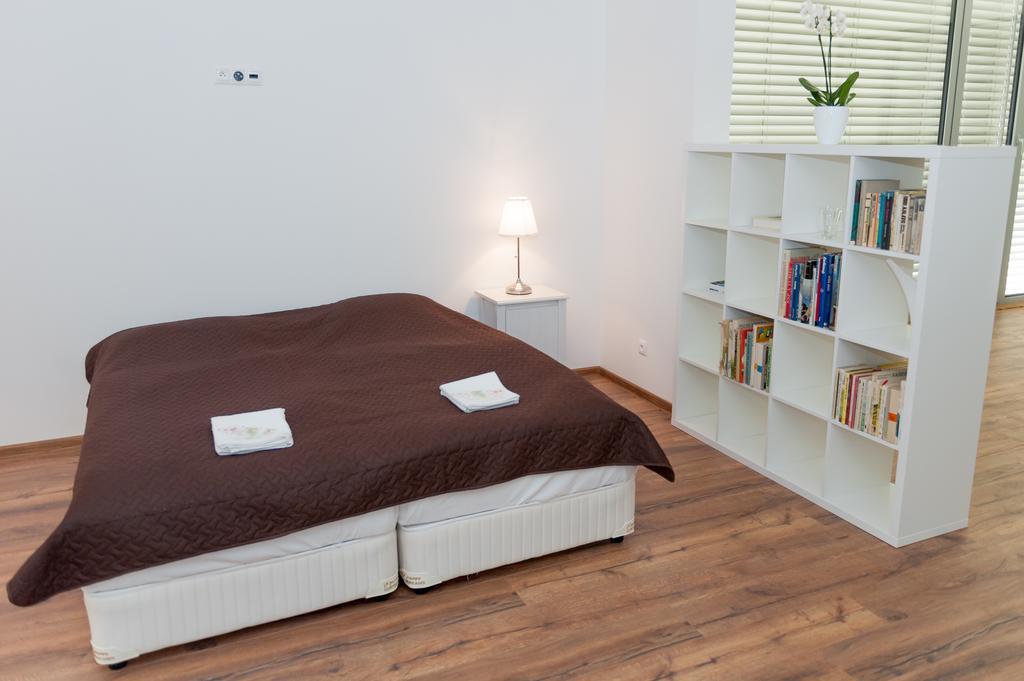 Villa Ladoven Luxusny Apartman 124M2 مارتون المظهر الخارجي الصورة