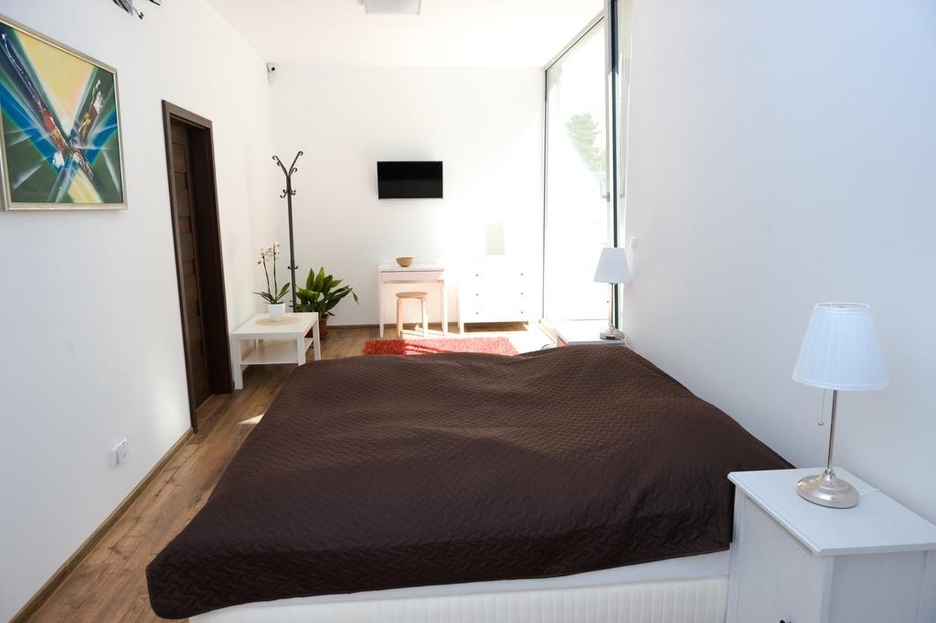 Villa Ladoven Luxusny Apartman 124M2 مارتون المظهر الخارجي الصورة